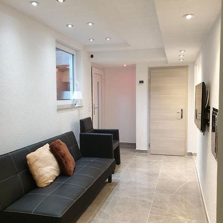 Moderne Einliegerwohnung Amara - Friedrichshafen Am Bodensee エクステリア 写真