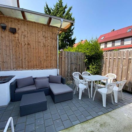 Moderne Einliegerwohnung Amara - Friedrichshafen Am Bodensee エクステリア 写真