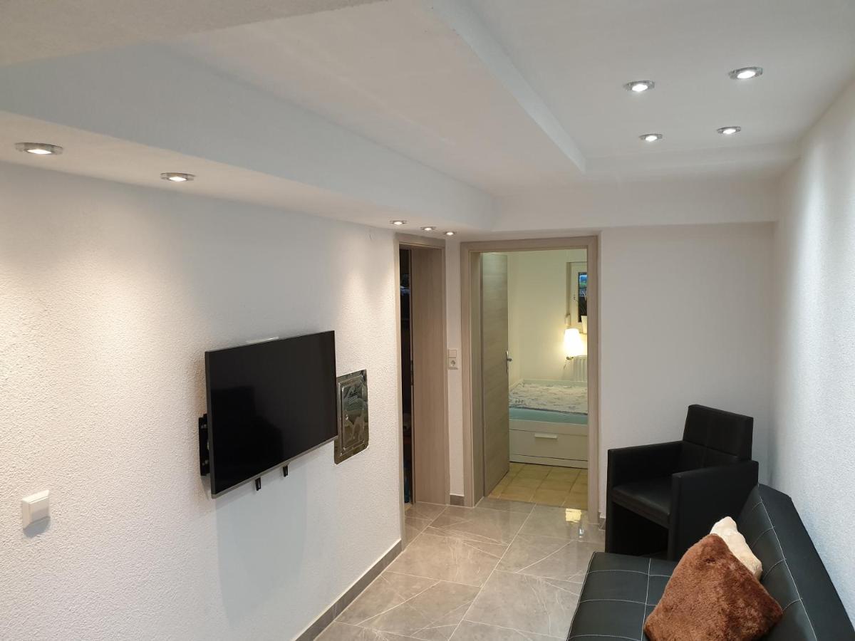 Moderne Einliegerwohnung Amara - Friedrichshafen Am Bodensee エクステリア 写真