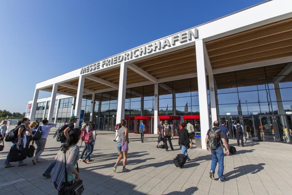 Moderne Einliegerwohnung Amara - Friedrichshafen Am Bodensee エクステリア 写真