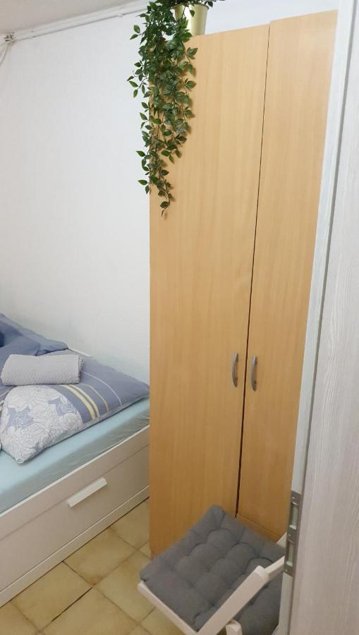 Moderne Einliegerwohnung Amara - Friedrichshafen Am Bodensee エクステリア 写真