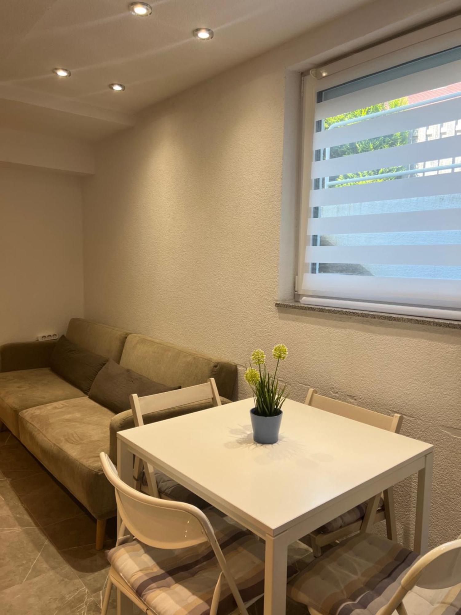 Moderne Einliegerwohnung Amara - Friedrichshafen Am Bodensee エクステリア 写真